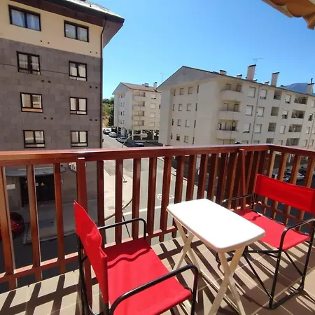 Apartamento Alba 2 Jaca Buitenkant foto