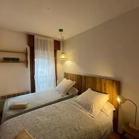 Apartamento Alba 2 Jaca Buitenkant foto